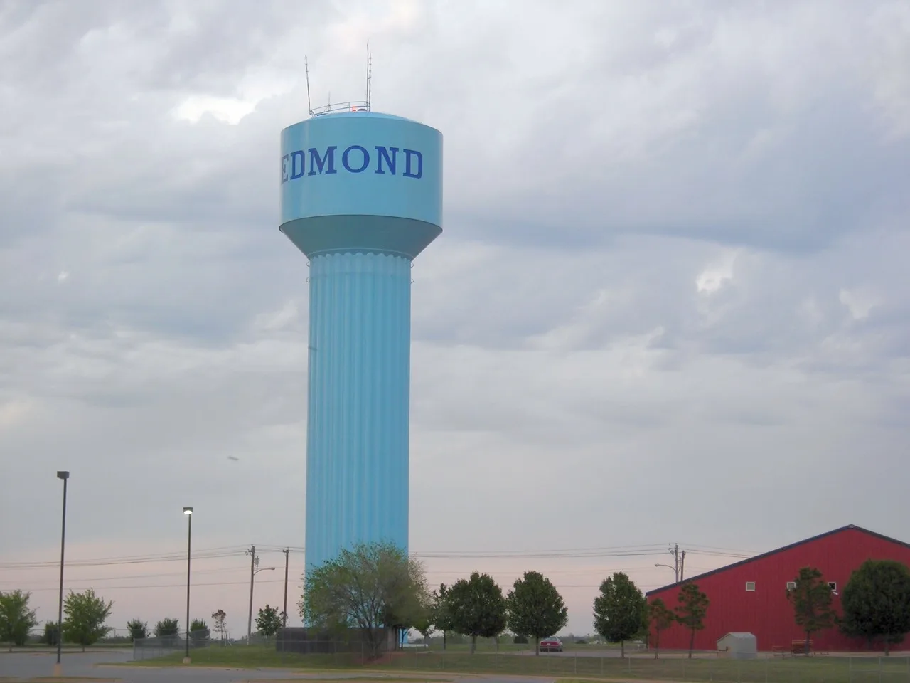 Edmond, Oklahoma: Water tower in Edmond, Oklahoma