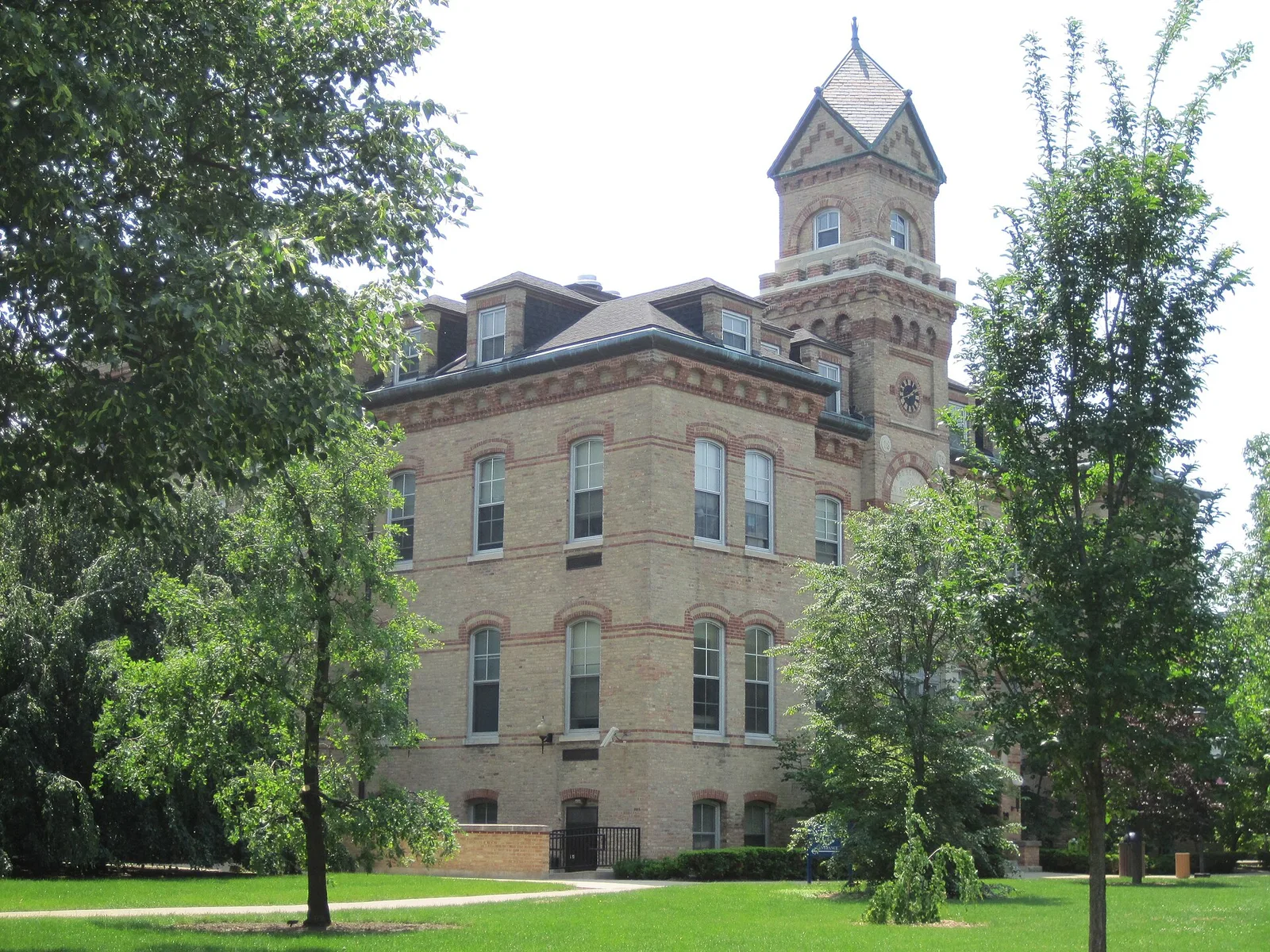 Vista de Elmhurst, Illinois: ElmhurstOldMain