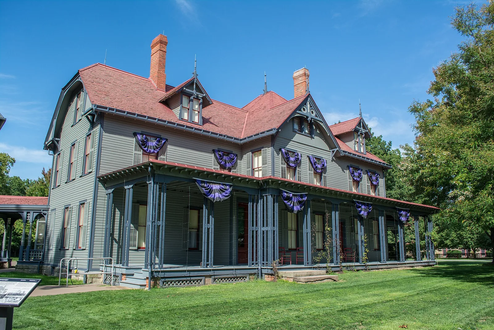 Vista de Mentor, Ohio: House front - James A Garfield National Historic Site (29552083810)