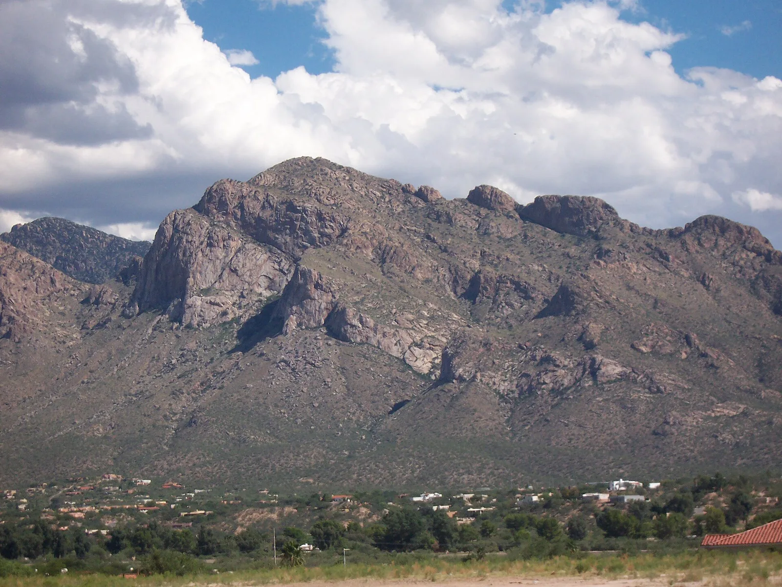 Oro Valley, Arizona 当地景观:Pusch Ridge from Oro Valley