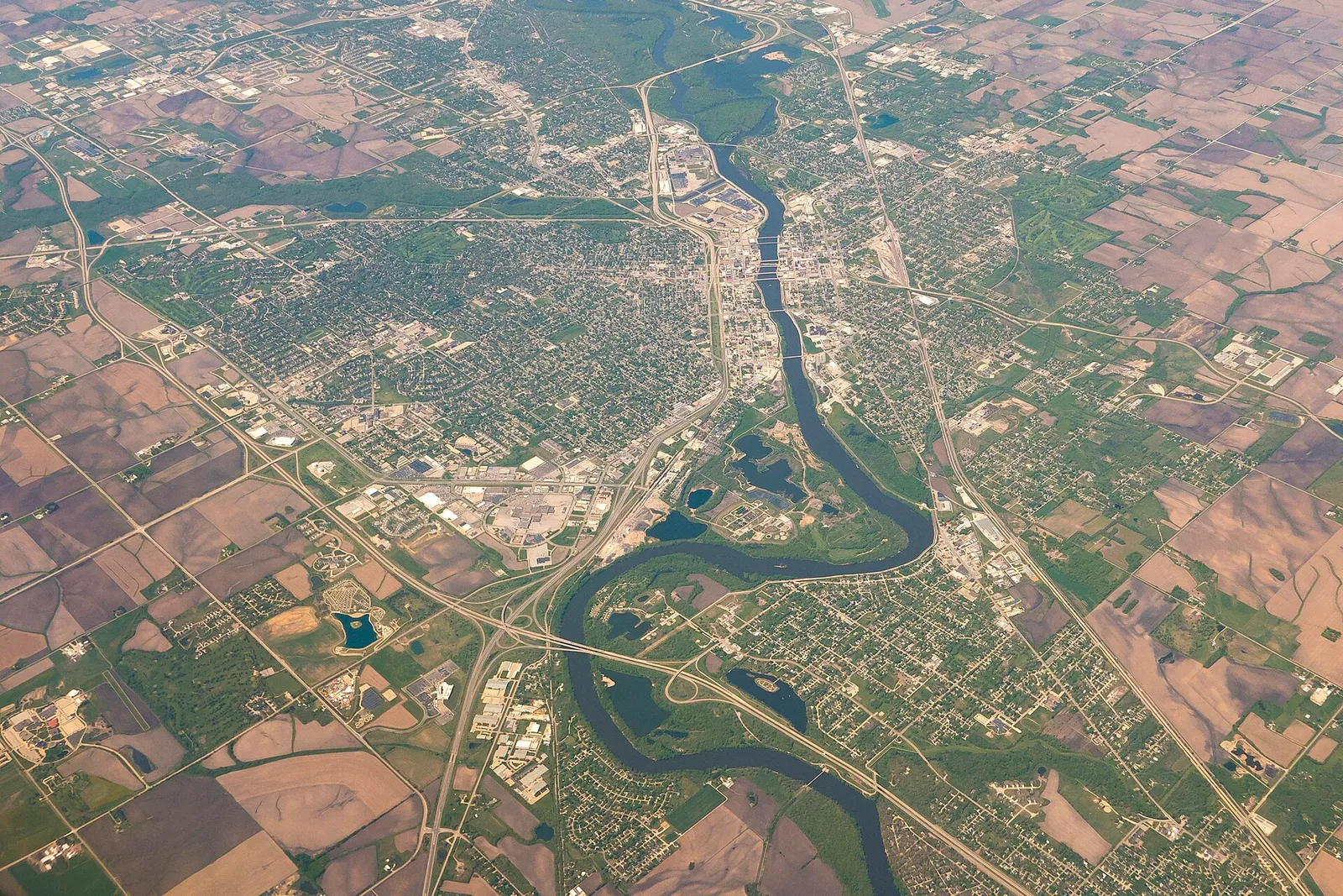 Vista de Waterloo, Iowa: 20170506-OC-PJK-0125 (34111882920)
