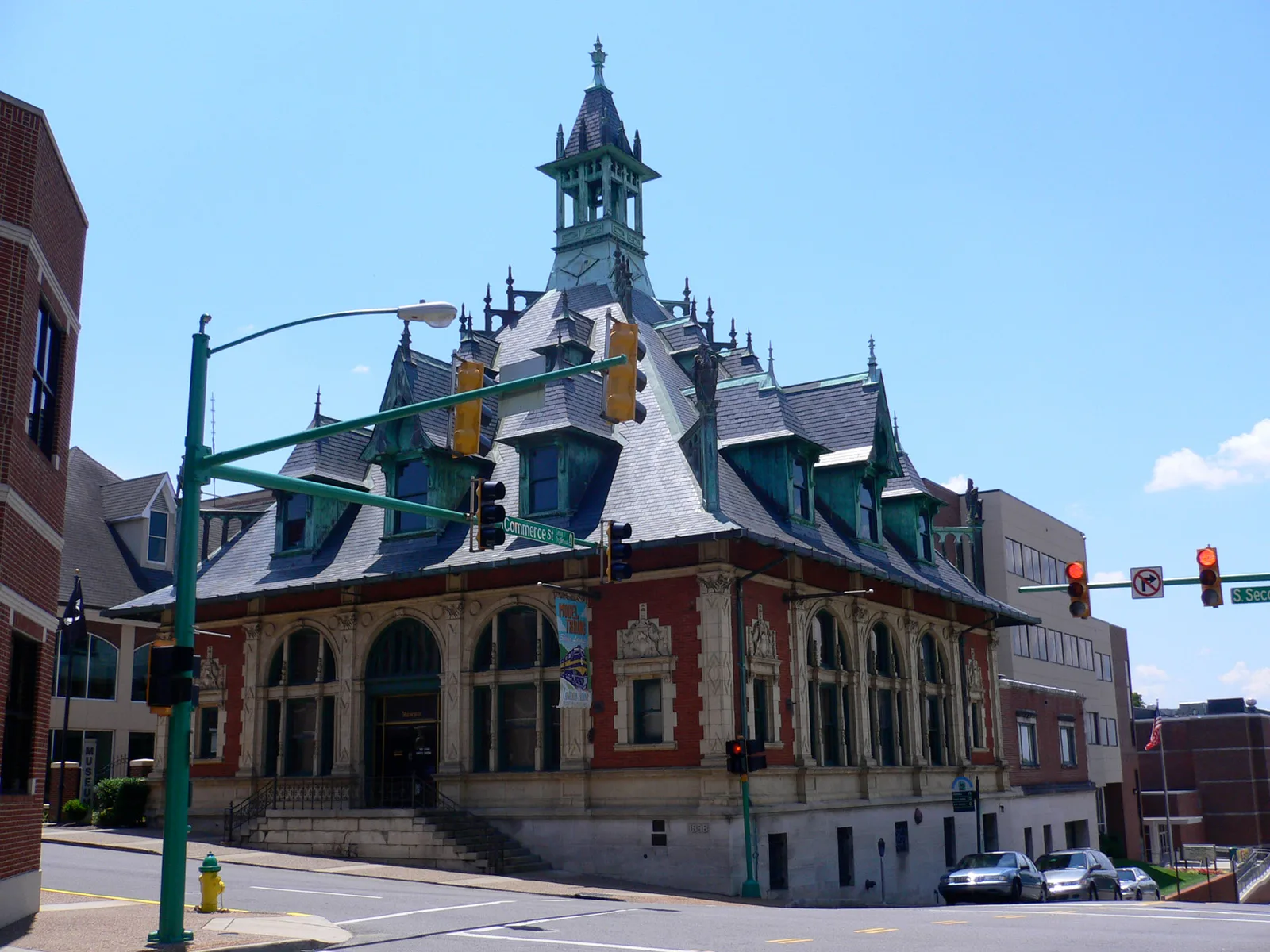 Vista de Clarksville, Tennessee: ClarksvilleTN VisitorCenter