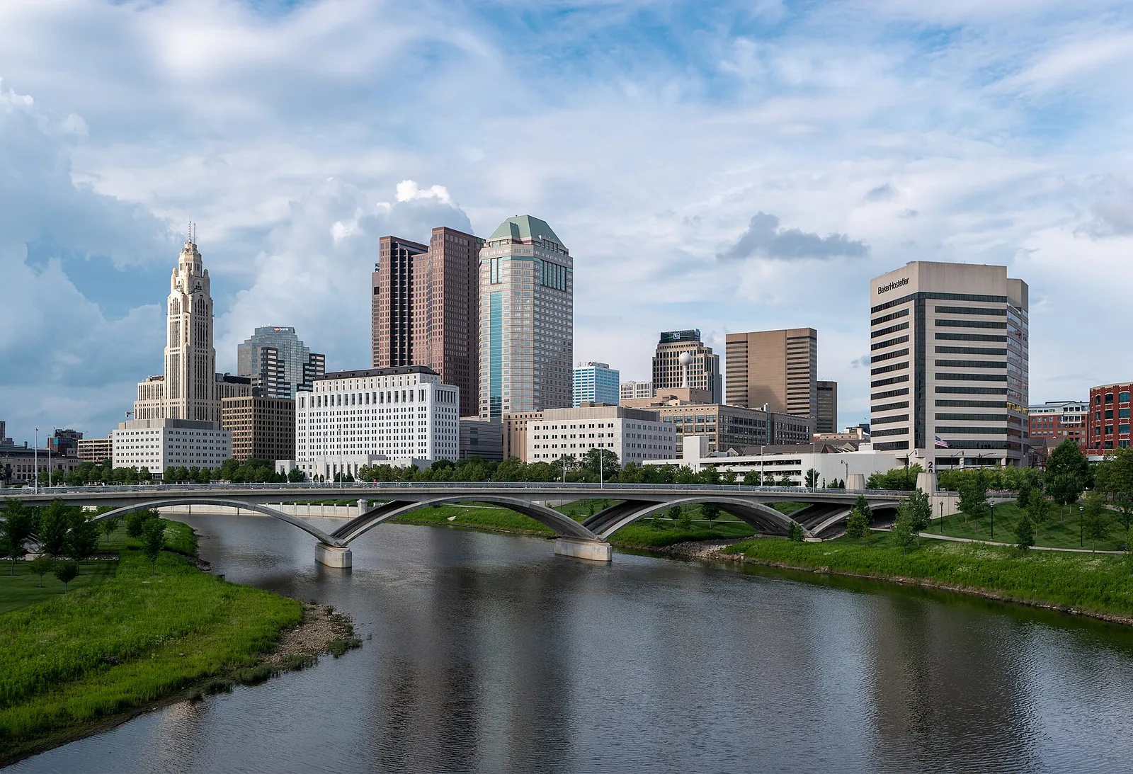 Vista de Columbus, Ohio: Downtown Columbus View from Main St Bridge - edit1