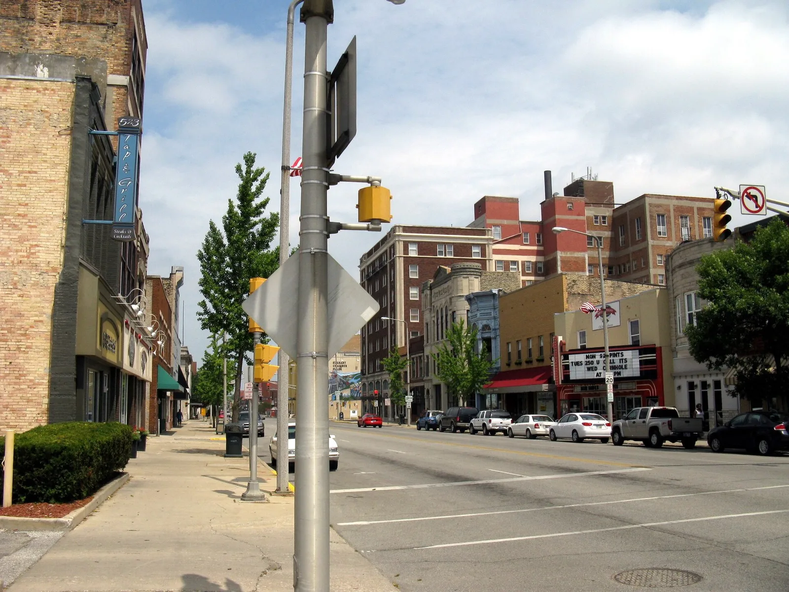Vista de Elkhart, Indiana: Elkhart, Indiana - Main Street