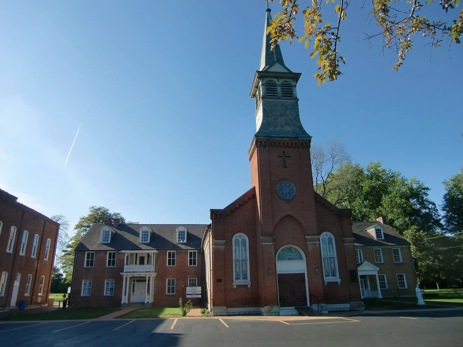 Vista de Florissant, Missouri: StFerdinandsShrineHD1