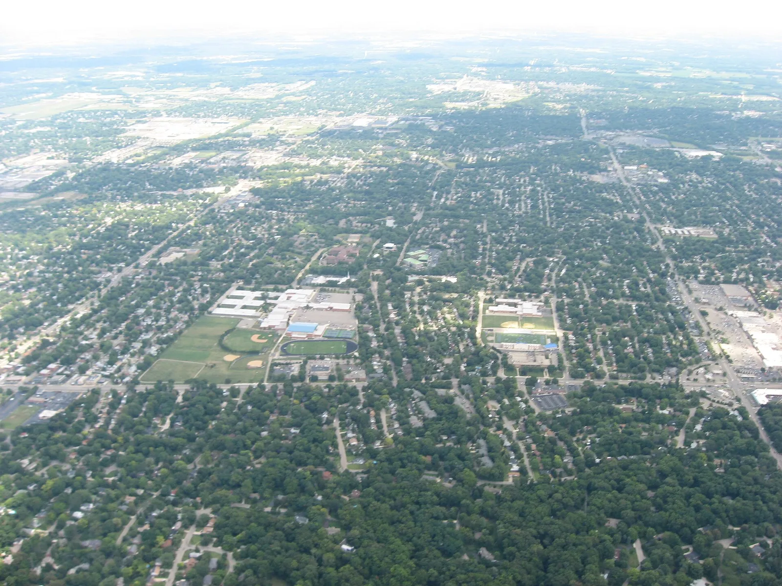 Kettering, Ohio 当地景观:Kettering Fairmont High School