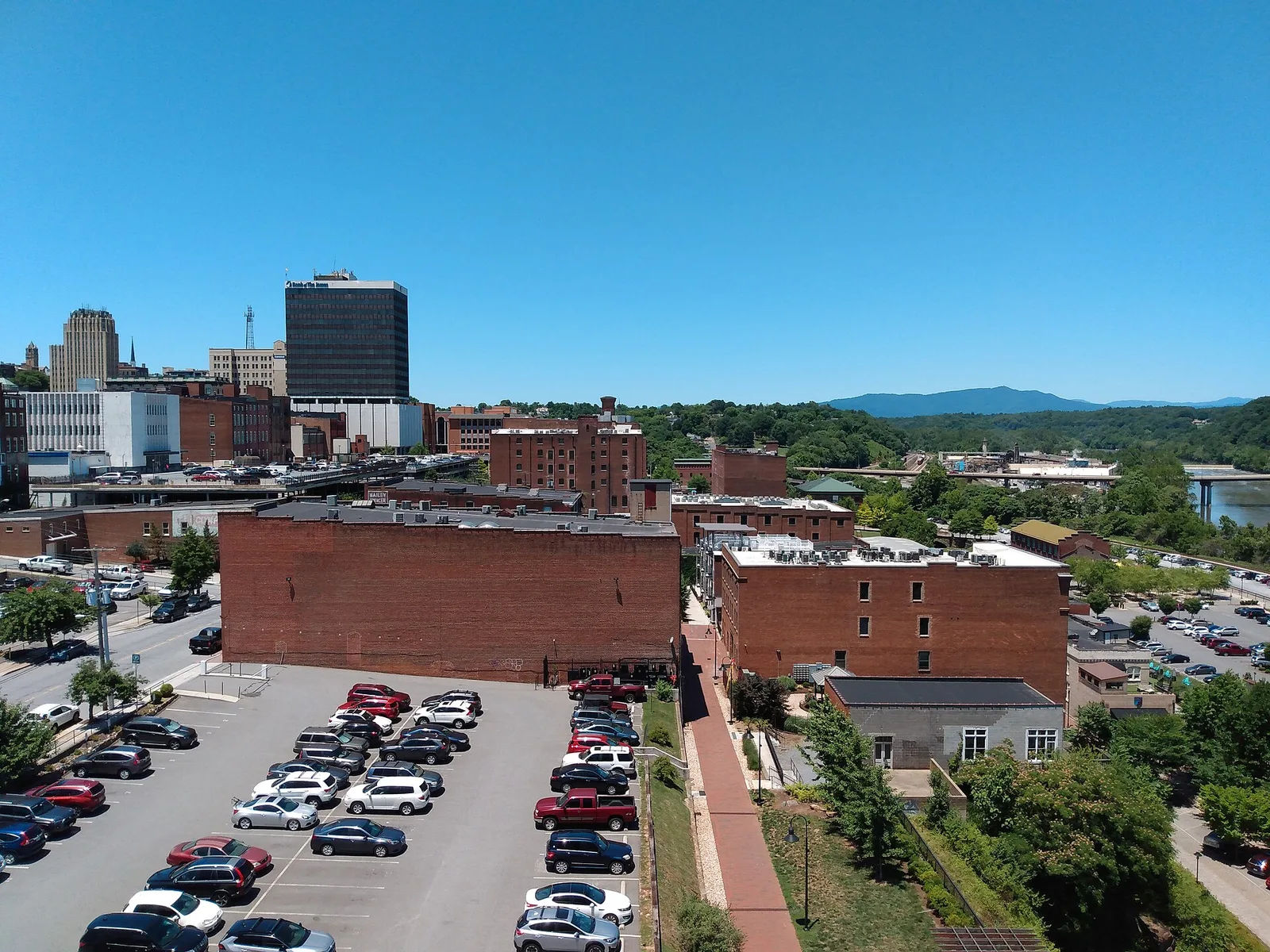 Vista de Lynchburg, Virginia: LynchburgJune2021