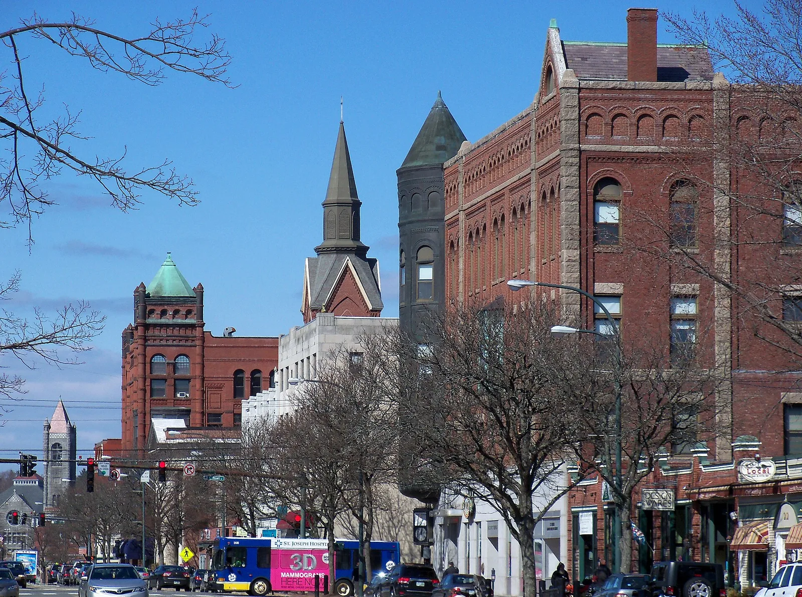 Nashua, New Hampshire 当地景观:Nashua NH Main Street 50