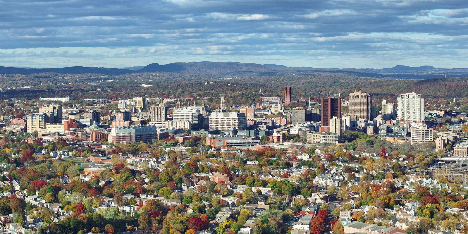 New Haven, Connecticut 当地景观:New Haven, Connecticut skyline (cropped)