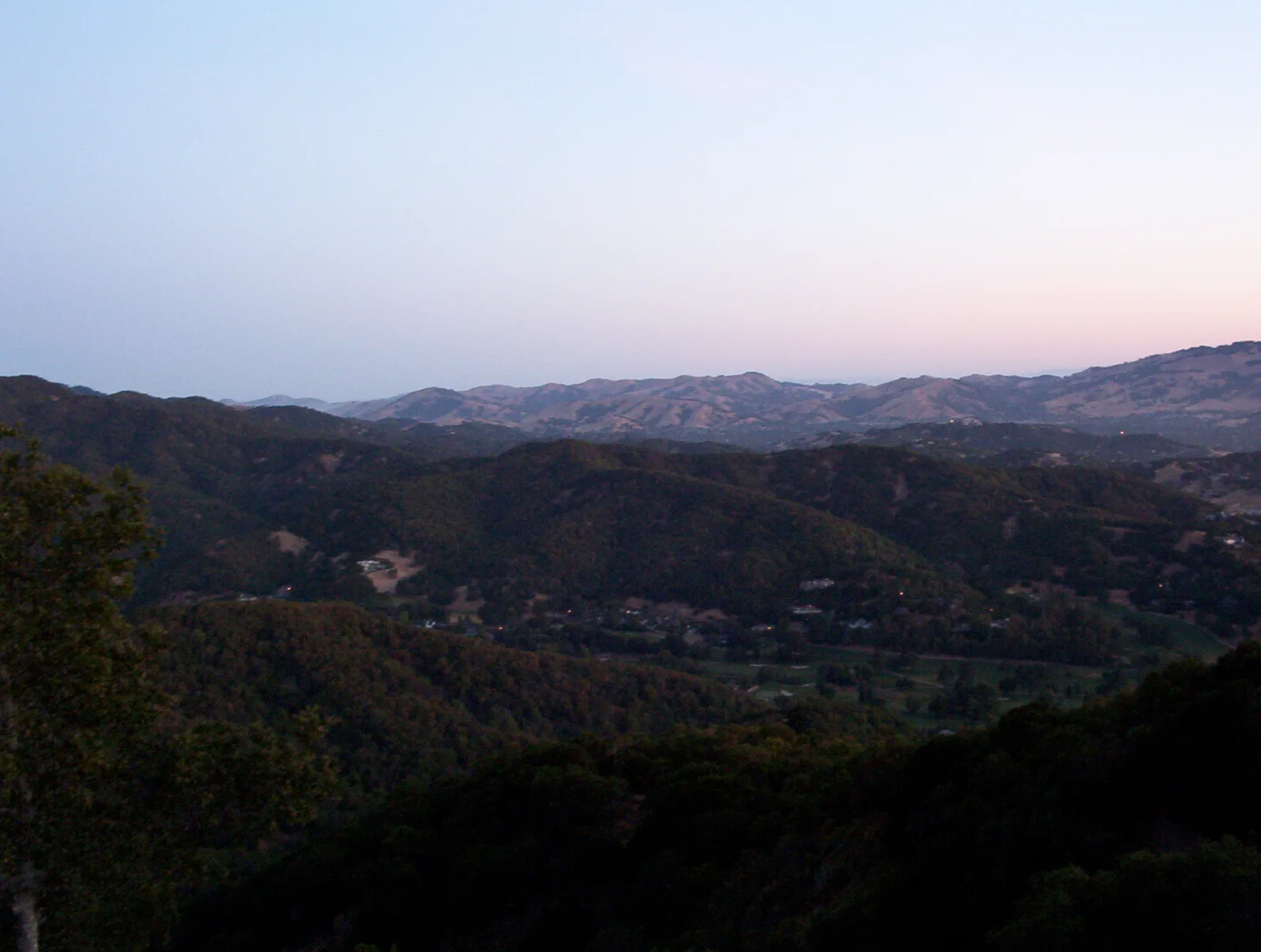 Novato, California: Bigrockridgestrailnovato