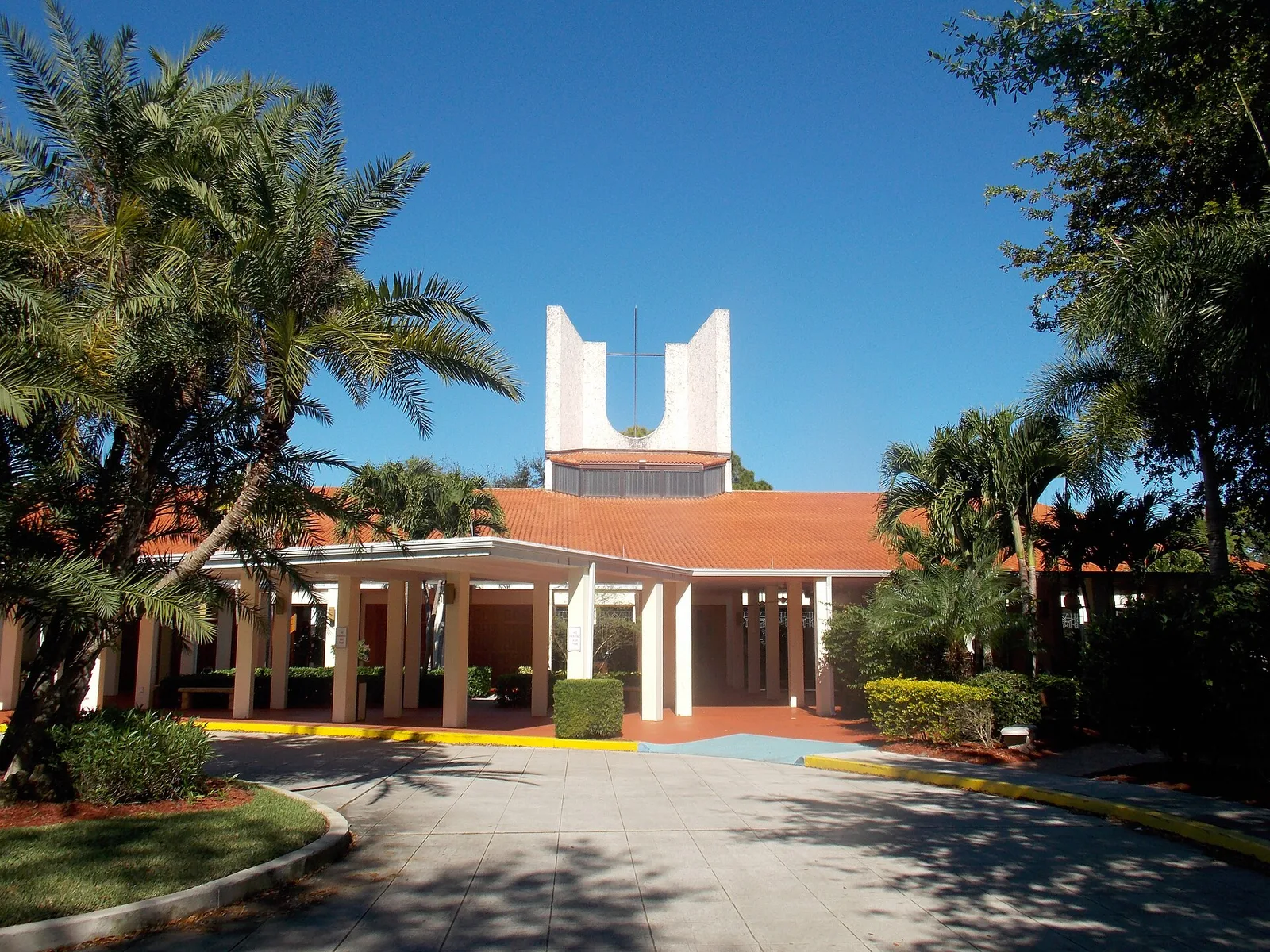 Palm Beach Gardens, Florida: Cathedral of Saint Ignatius Loyola - Palm Beach Gardens 02