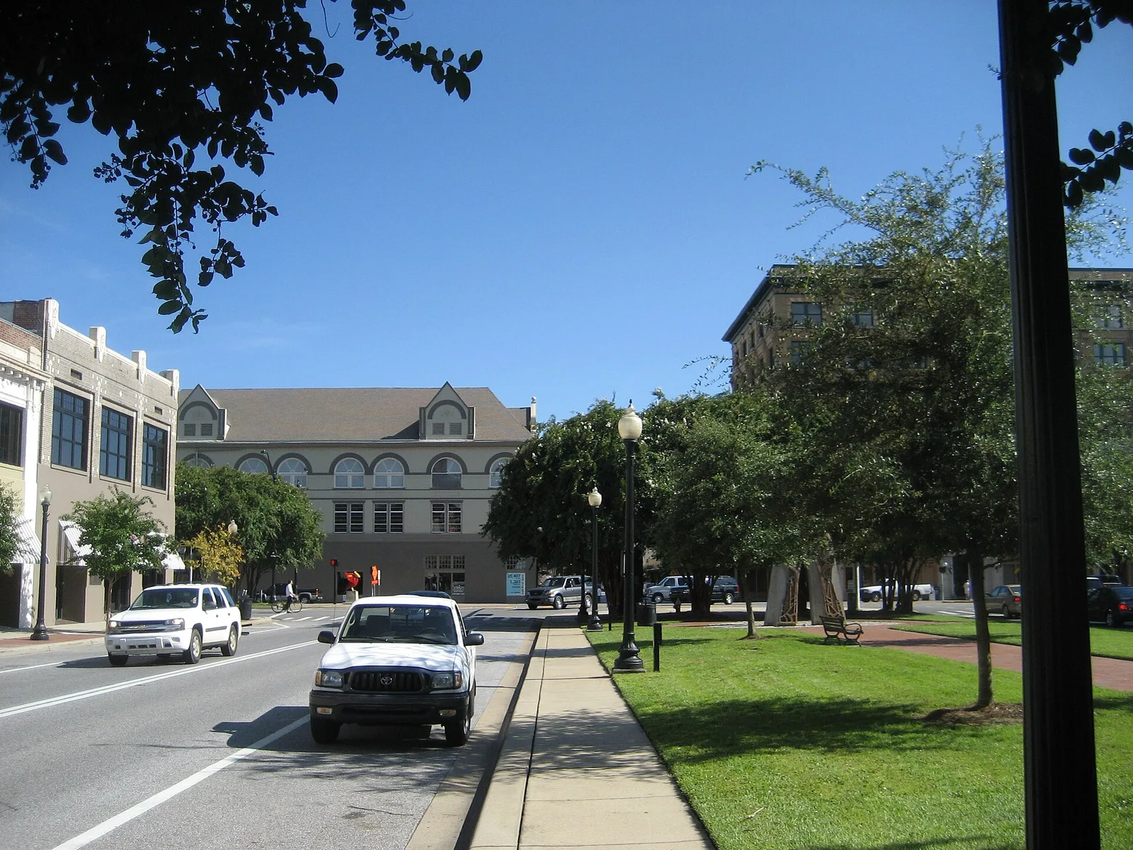 Pensacola, Florida 当地景观:PensacolaPalafoxAug2008
