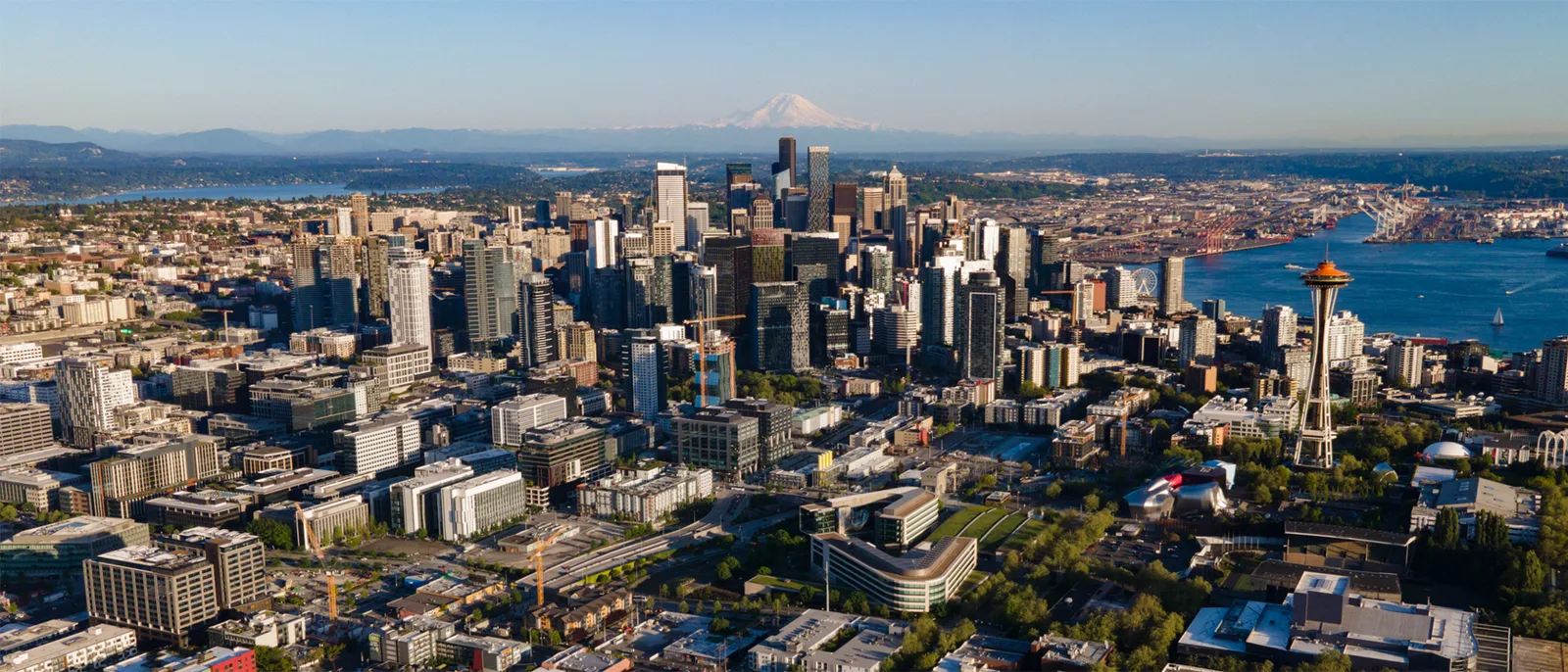 Vista de Seattle, Washington: Seattle aerial 2, May 2023