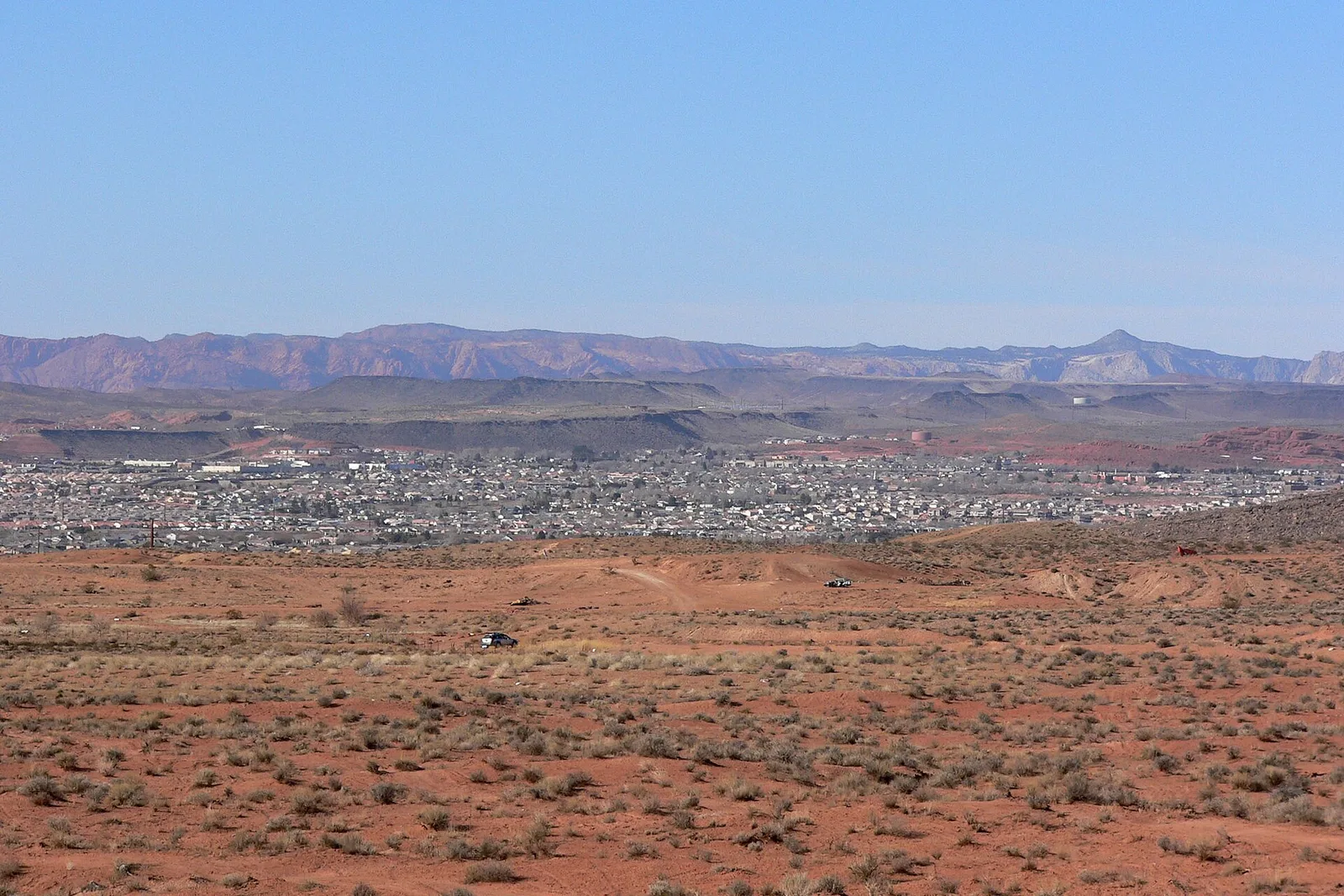 St. George, Utah 当地景观:St George Utah from east 1