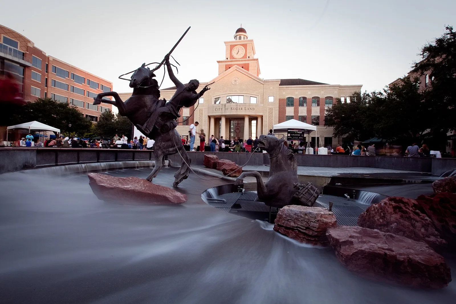 Sugar Land, Texas 当地景观:Sugarland Town Square