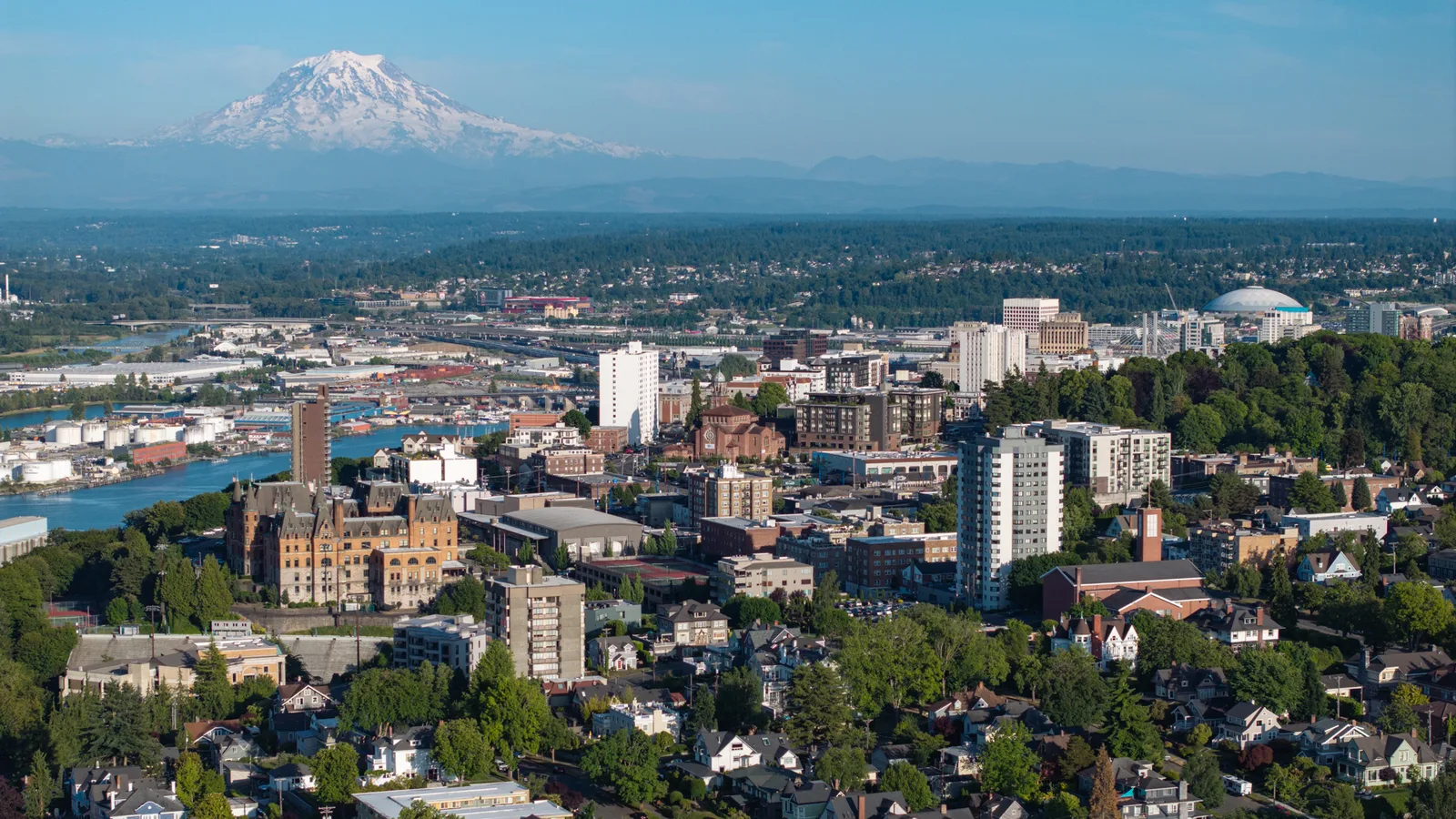 Vista de Tacoma, Washington: Tacoma Washington Aerial, June 2025