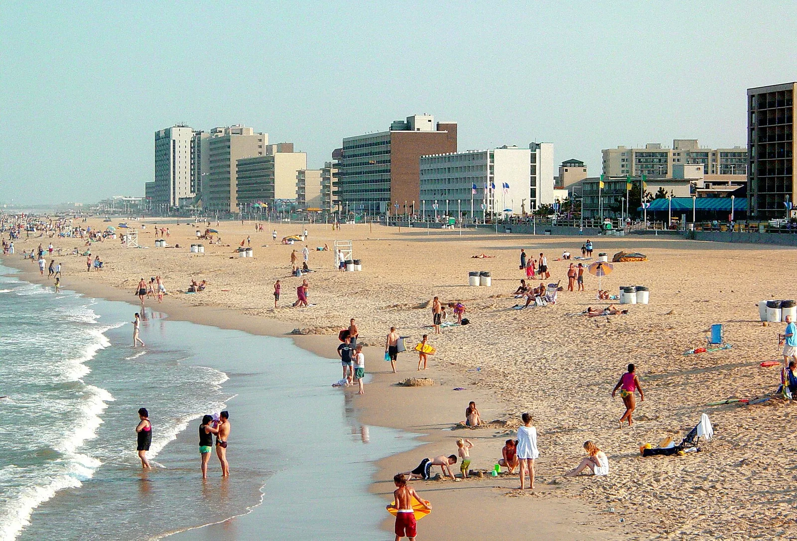Vista de Virginia Beach, Virginia: Virginia Beach from Fishing Pier