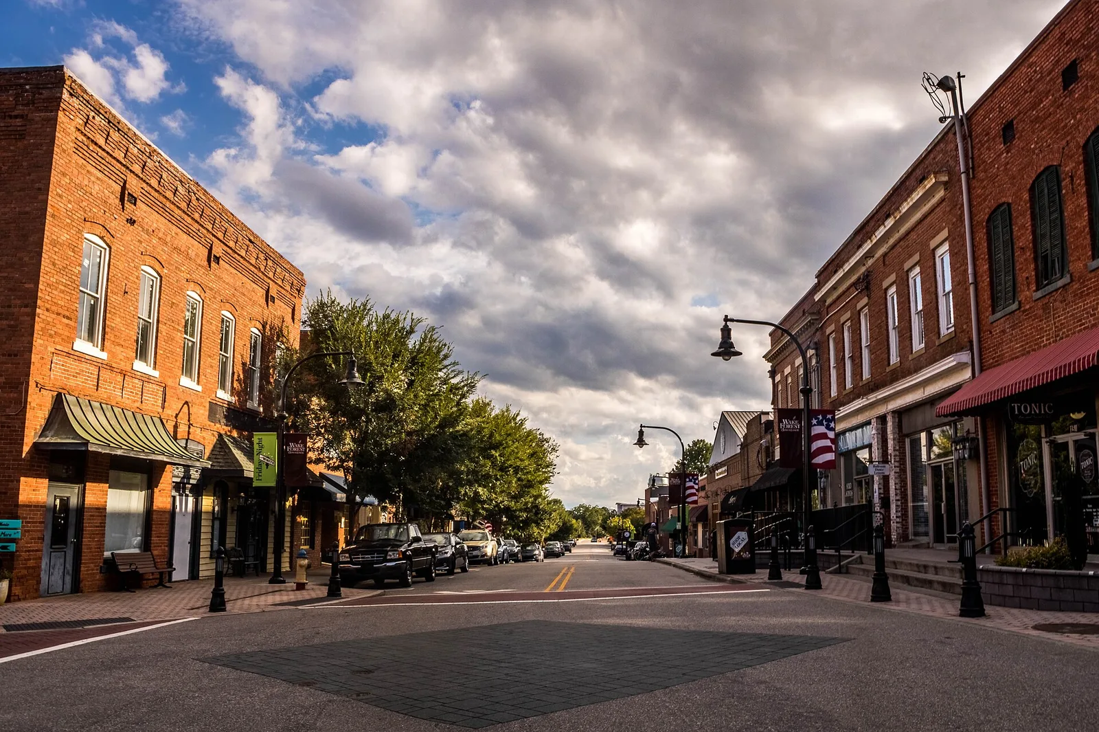 Vista de Wake Forest, North Carolina: Wake forest nc downtown