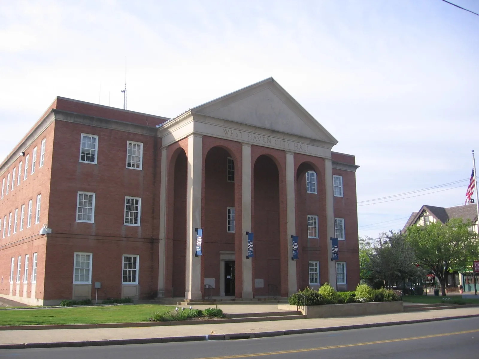 West Haven, Connecticut 当地景观:West Haven City Hall 109