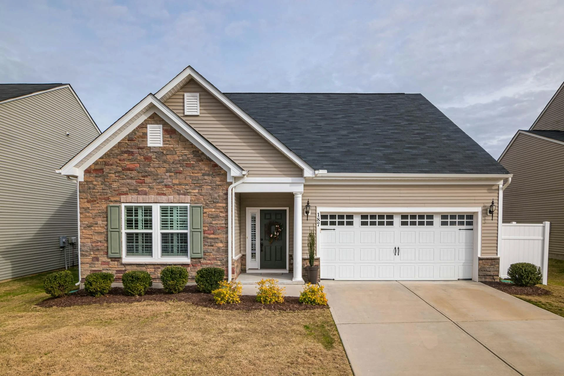 Illustrative image for rental planning; not a verified local property listing